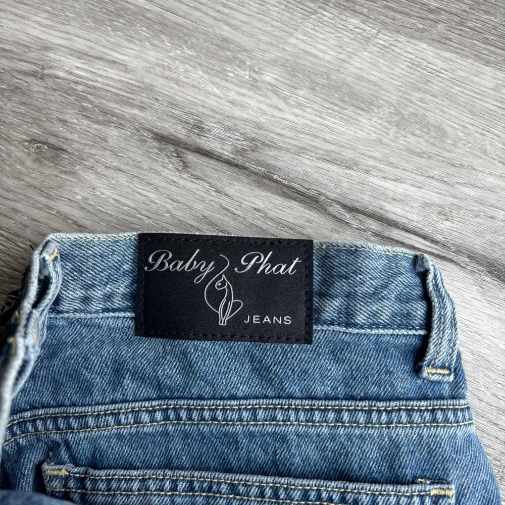 Baby Phat Jeans Womens‎ Size 15 Blue Denim Wideleg Classic Fit Y2K vintage - Picture 2 of 11